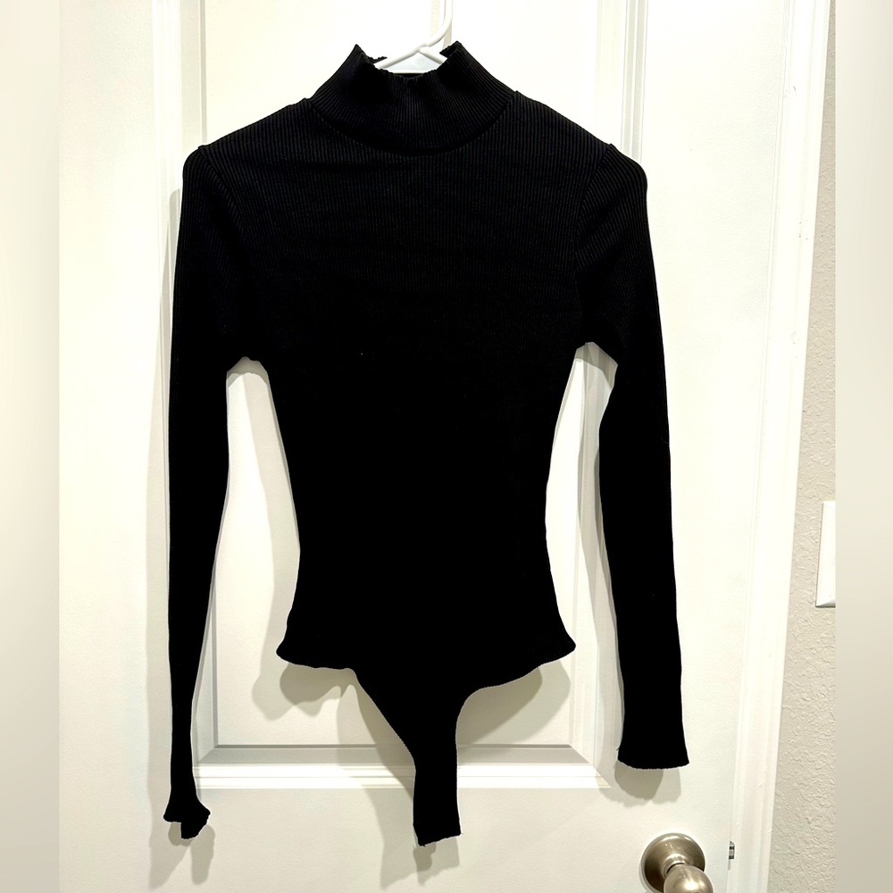 Lulus black mock neck bodysuit